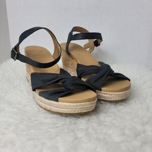 UGG Joslyn Women’s Sandals Platform Size 10 Wedge Cork Heel Leather Canvas Shoes